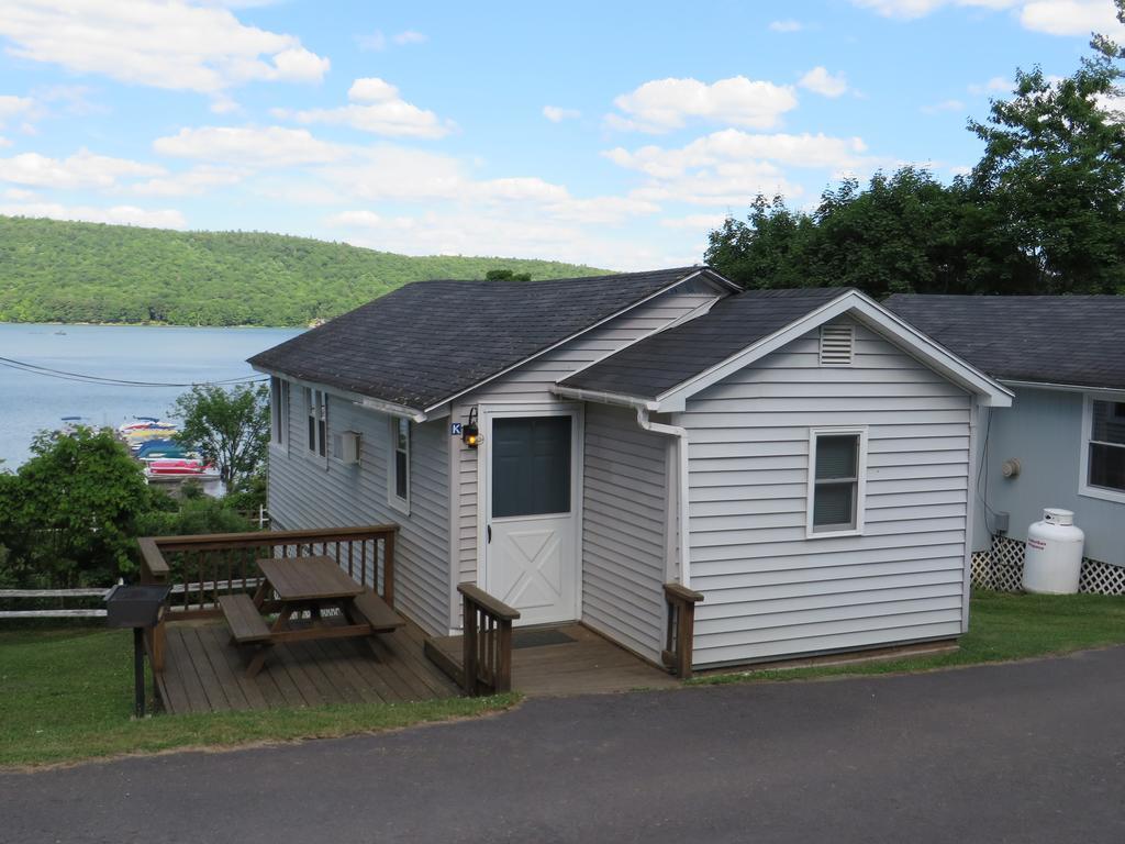 Bayside Inn & Marina Cooperstown Exterior photo